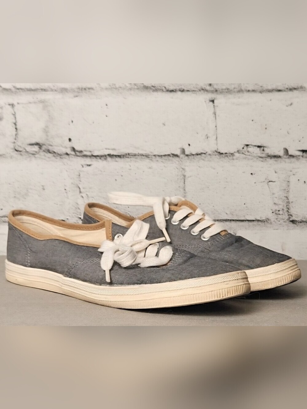 American Eagle Gray Canvas Lace Up Sneakers Women's Size 8 Casual Shoes - Picture 5 of 10
